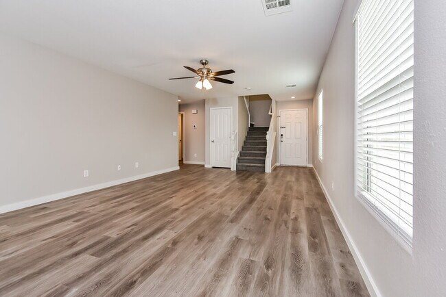 Foto del edificio - 6479 Red Island Ct