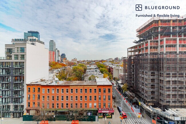 Building Photo - 82 4th Ave