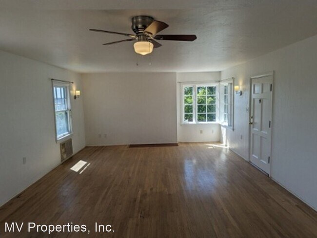 Building Photo - 4 br, 2 bath House - 2510 Summit Drive