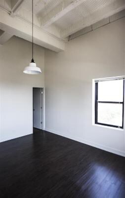 Foto del edificio - 1020 W Lawrence Ave