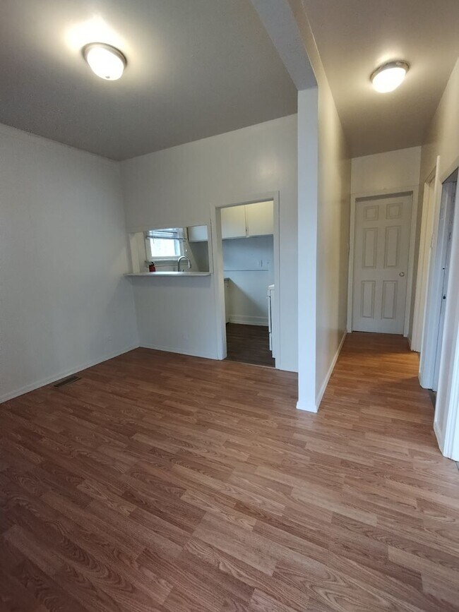 Foto del edificio - 3220 Claremont Ave S
