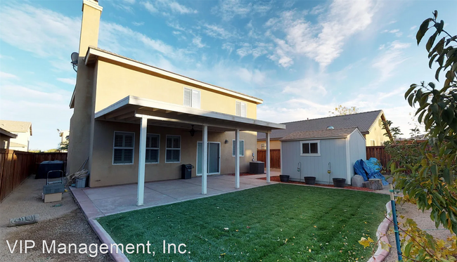 Foto del edificio - 4 br, 3 bath House - 10220 Jennifer Ave