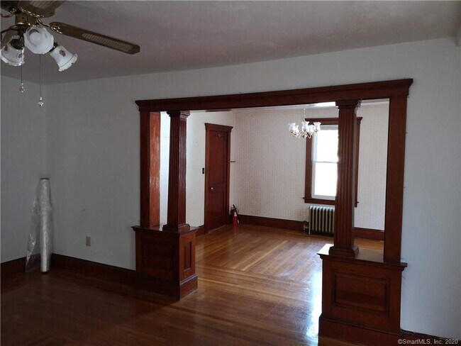 Building Photo - 41 Spring Garden Ave