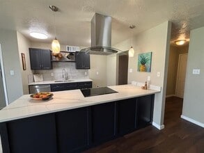 Building Photo - 128 W Way Dr