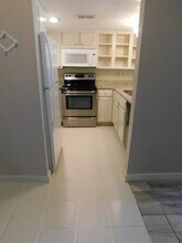 Building Photo - 805 Paisley Dr