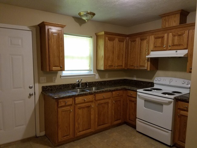 Kitchen 1 - 1208 S 10th St