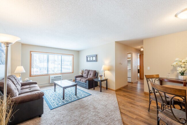 Foto del edificio - Clark Place Apartments & Townhomes