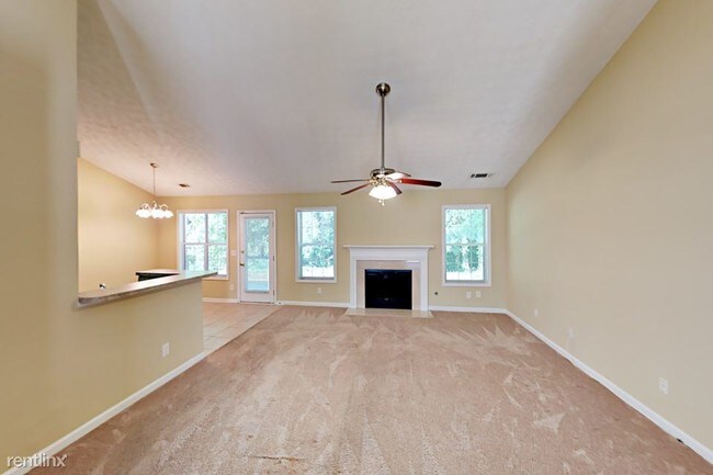 Building Photo - 2840 Woodbine Hill Way