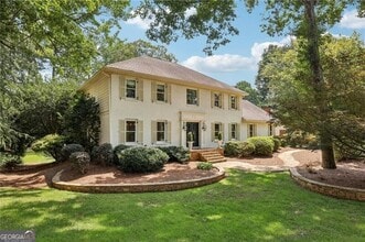 Building Photo - 5653 Trowbridge Dr