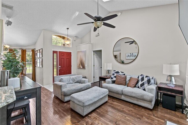 Building Photo - 1322 American Elm Dr