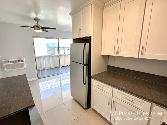 Building Photo - Newly Renovated 1Bedroom 1Bathroom In Prim...
