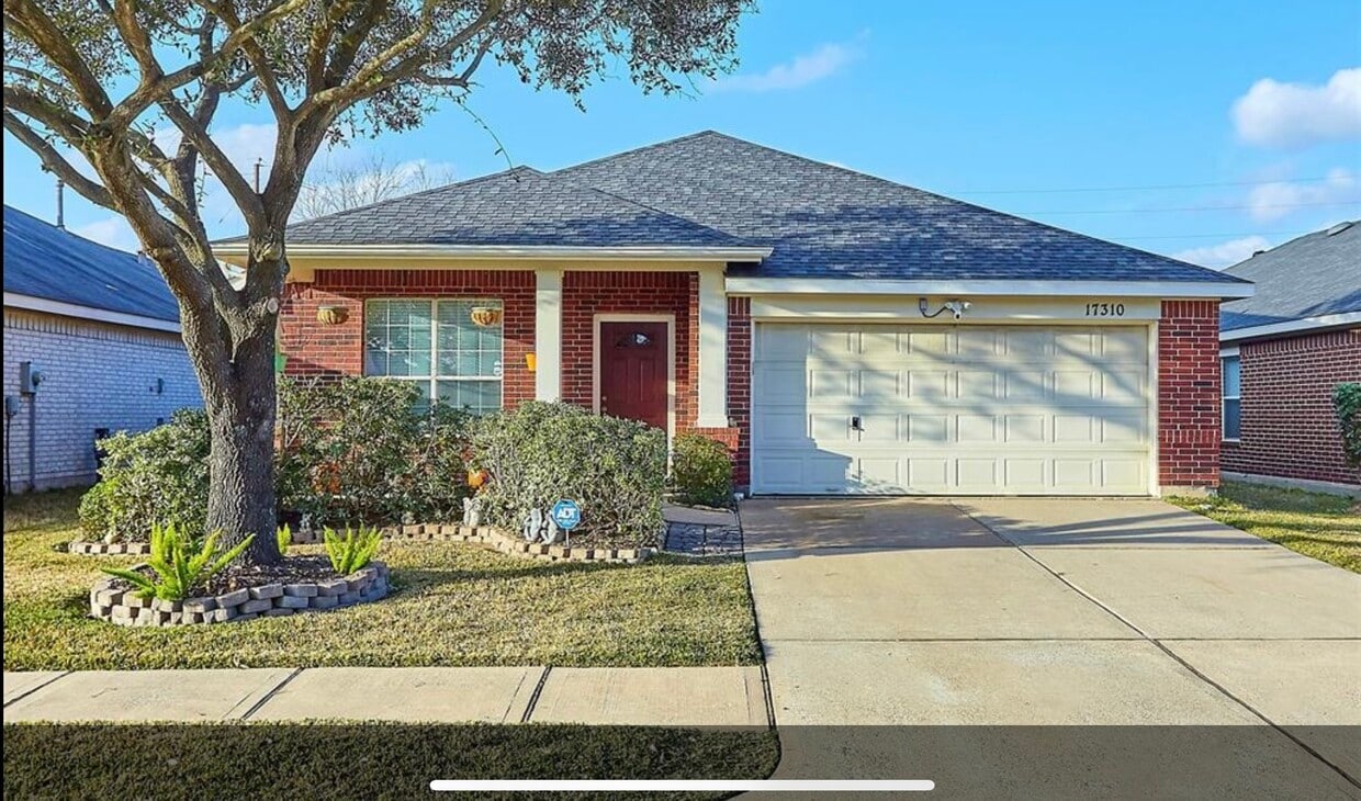 Primary Photo - 17310 Brookhollow Mist Ct
