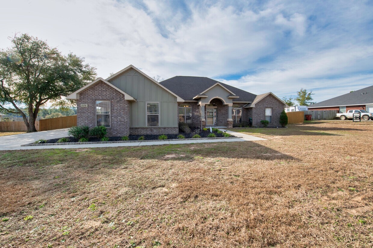 Foto principal - 1578 Lena St