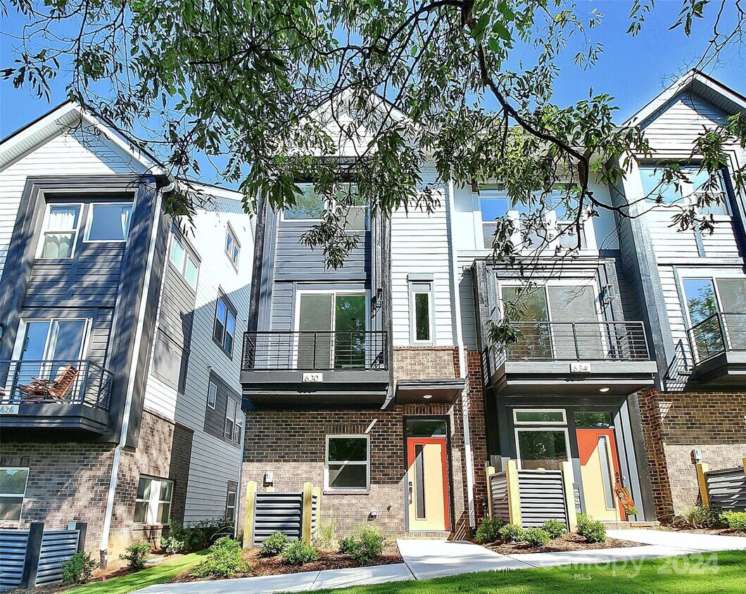 Primary Photo - 630 W End Dr