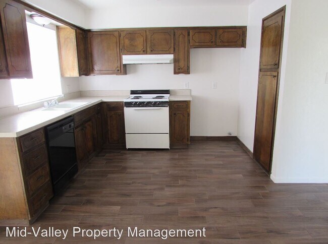 Building Photo - 2 br, 2 bath House - 2732 S. Sallee Court