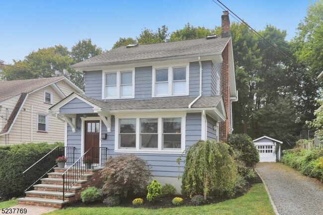 Foto del edificio - 58 Overlook Rd