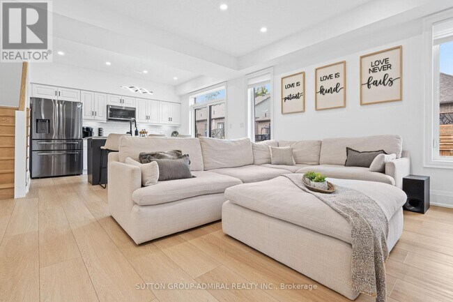 Photo du bâtiment - 1026 Wright Dr