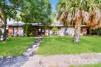 Building Photo - 745 48th Ave N