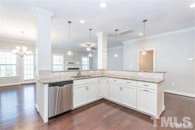 Building Photo - 2724 Masonboro Ferry Dr