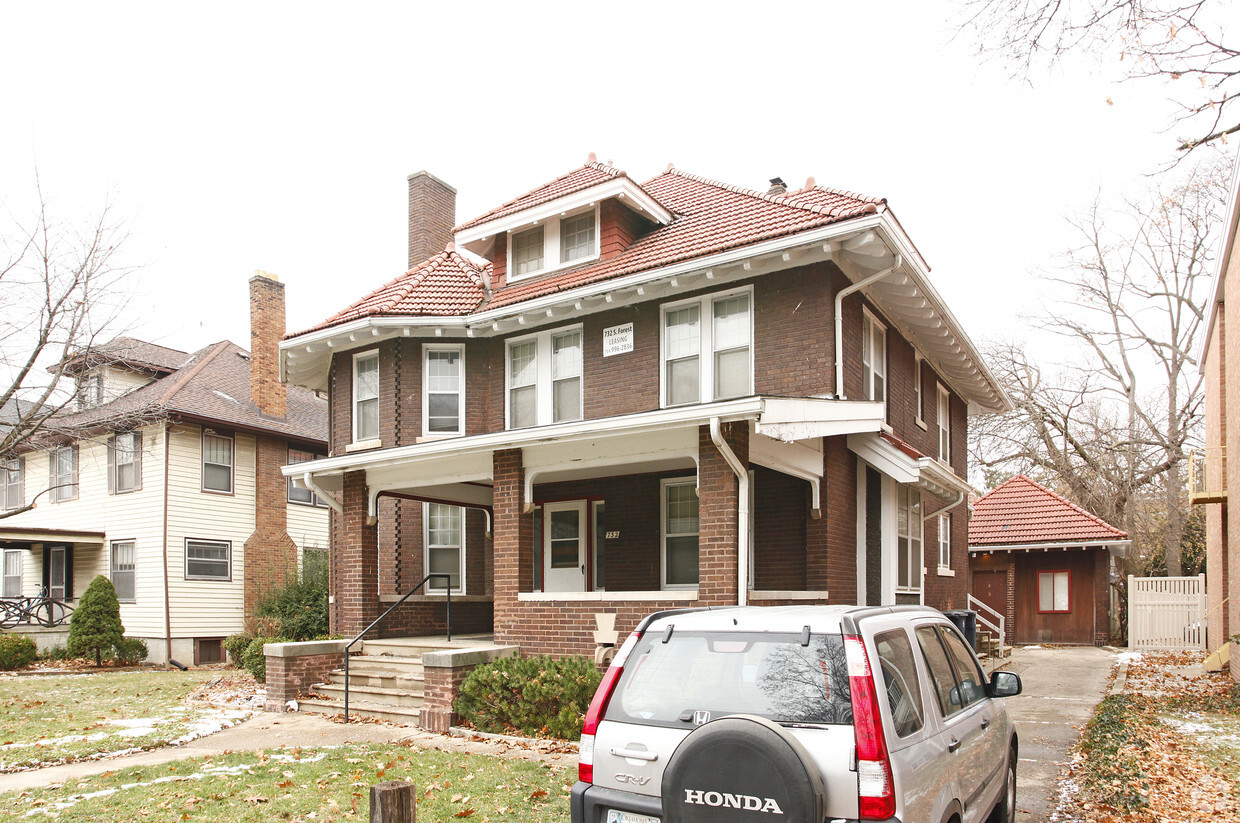 Building Photo - 732 S Forest Ave