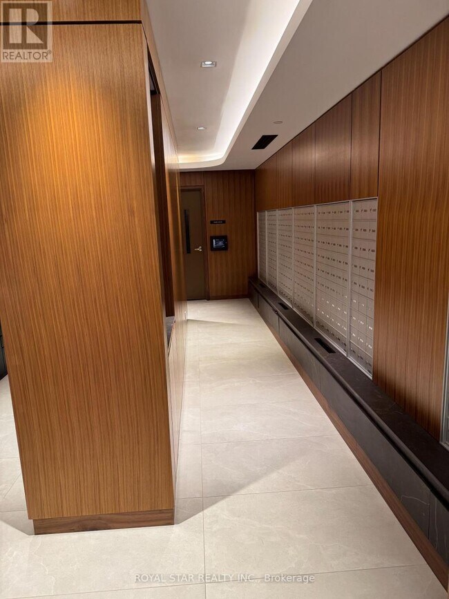 Building Photo - 3240 William Coltson Ave