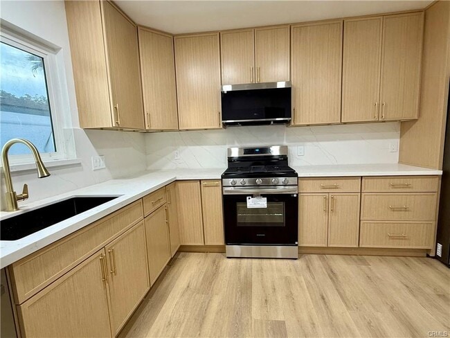 Building Photo - 8561 Marklein Ave