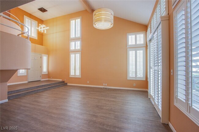 Foto del edificio - 5086 Mt Pleasant Ln