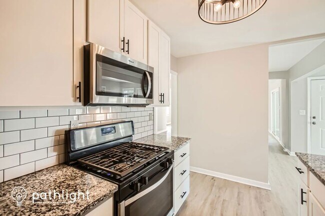 Foto del edificio - 7338 Elliot Ave