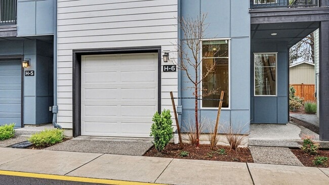Photo - 626 164th St SW, House