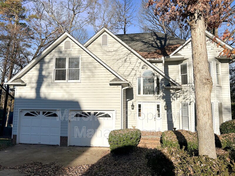 Foto principal - 130 Woodway Dr