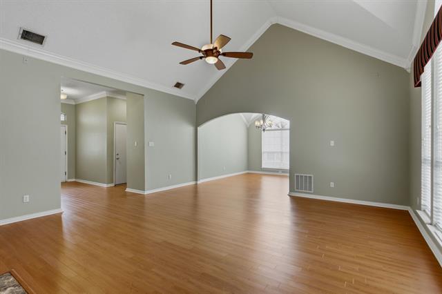 Building Photo - 2109 Gisbourne Dr