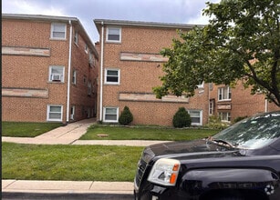 Building Photo - 2506 N 72nd Ct