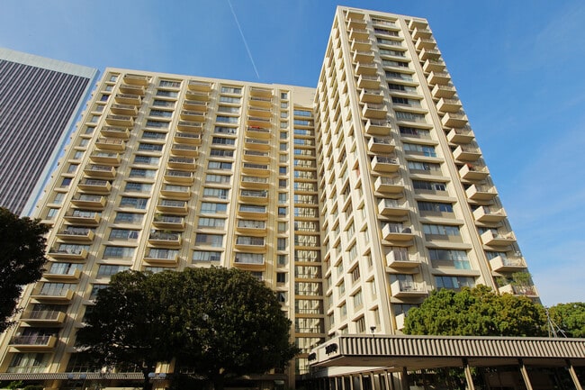 Foto del edificio - 2160 Century Park E