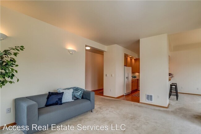 Foto del edificio - 2 br, 2 bath House - 4629 Celia Way #302