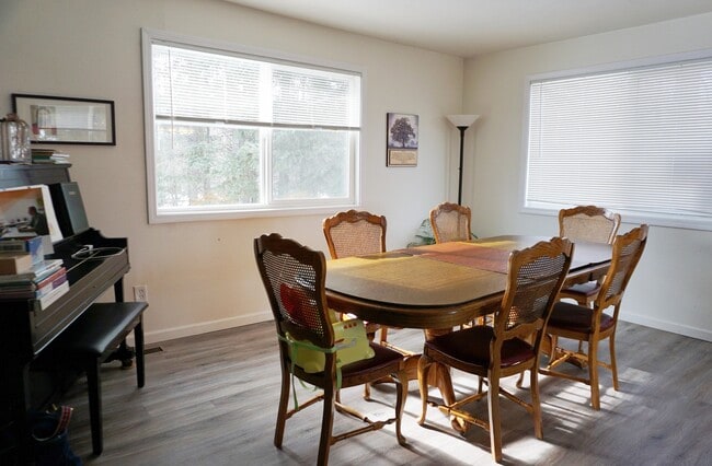 Building Photo - 16007 Mammoth Cir