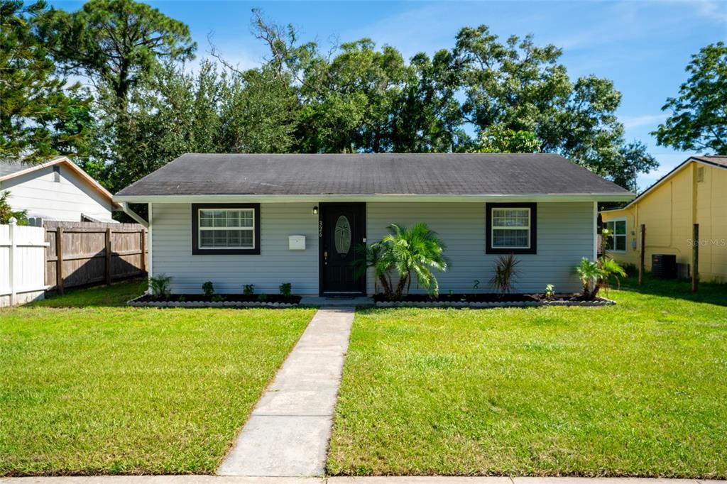 Foto principal - 326 50th Ave N