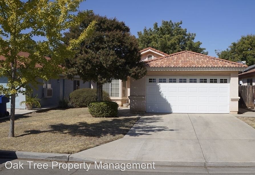 2 br, 2 bath House 4664 W. Cambridge House Rental in Fresno, CA