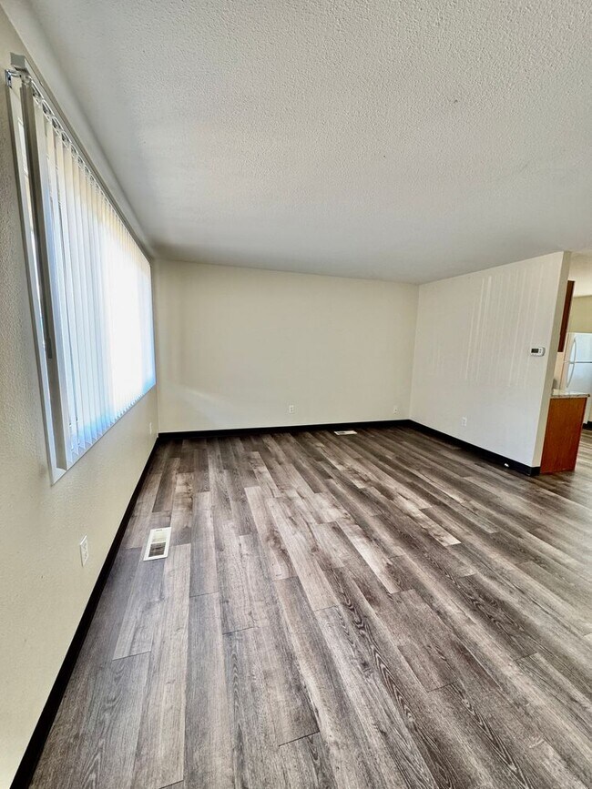 Foto del edificio - 108-112 E. Beech St. Yakima, WA 98901