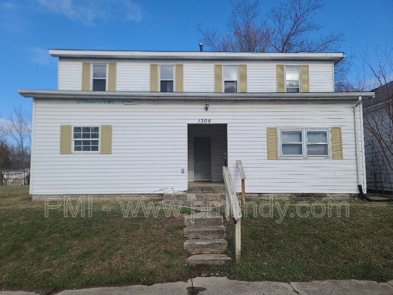 1308 W 3rd St Unit 3, Anderson, IN 46016 Condo for Rent in Anderson
