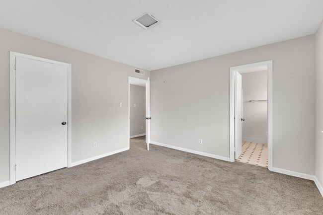 Foto del edificio - 2 Bedroom Walking Distance to NCSU!