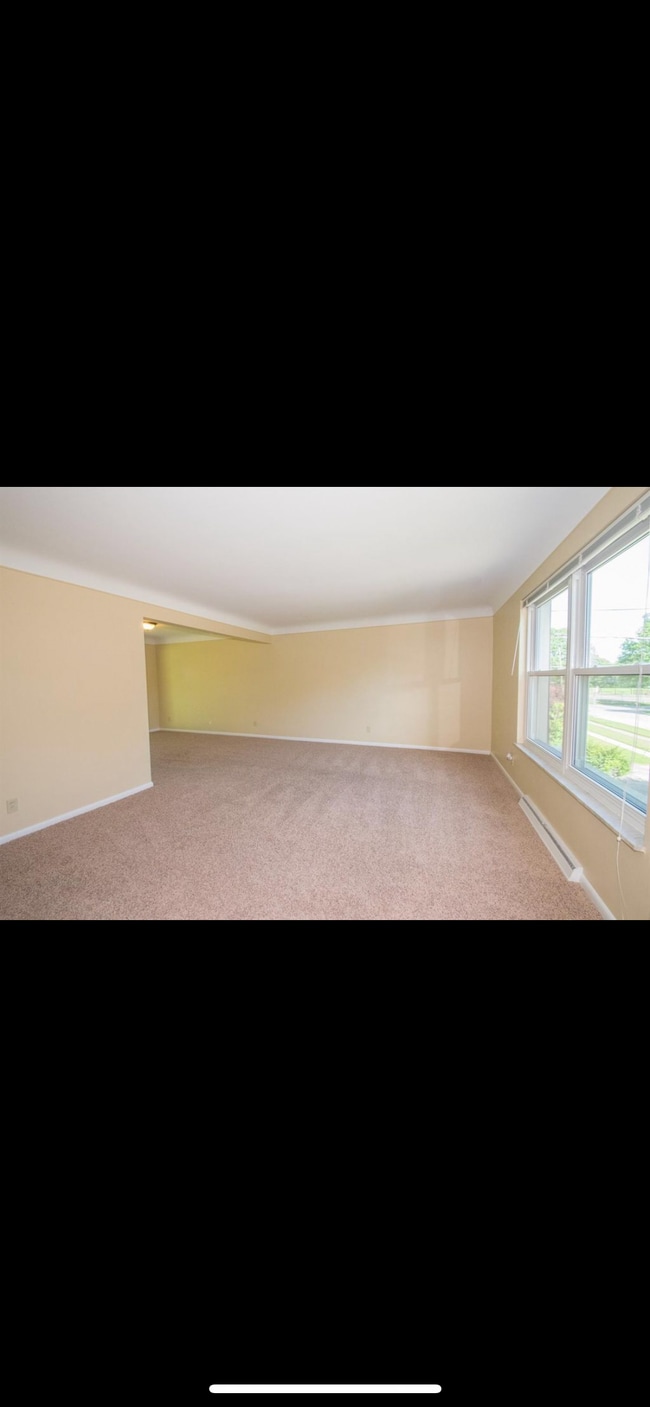 Building Photo - 2375 Van Leunen Dr