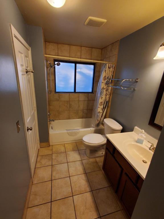 Foto del edificio - 357 Bloomfield Ln