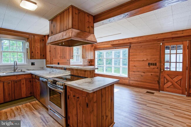 Building Photo - 650 NJ-70
