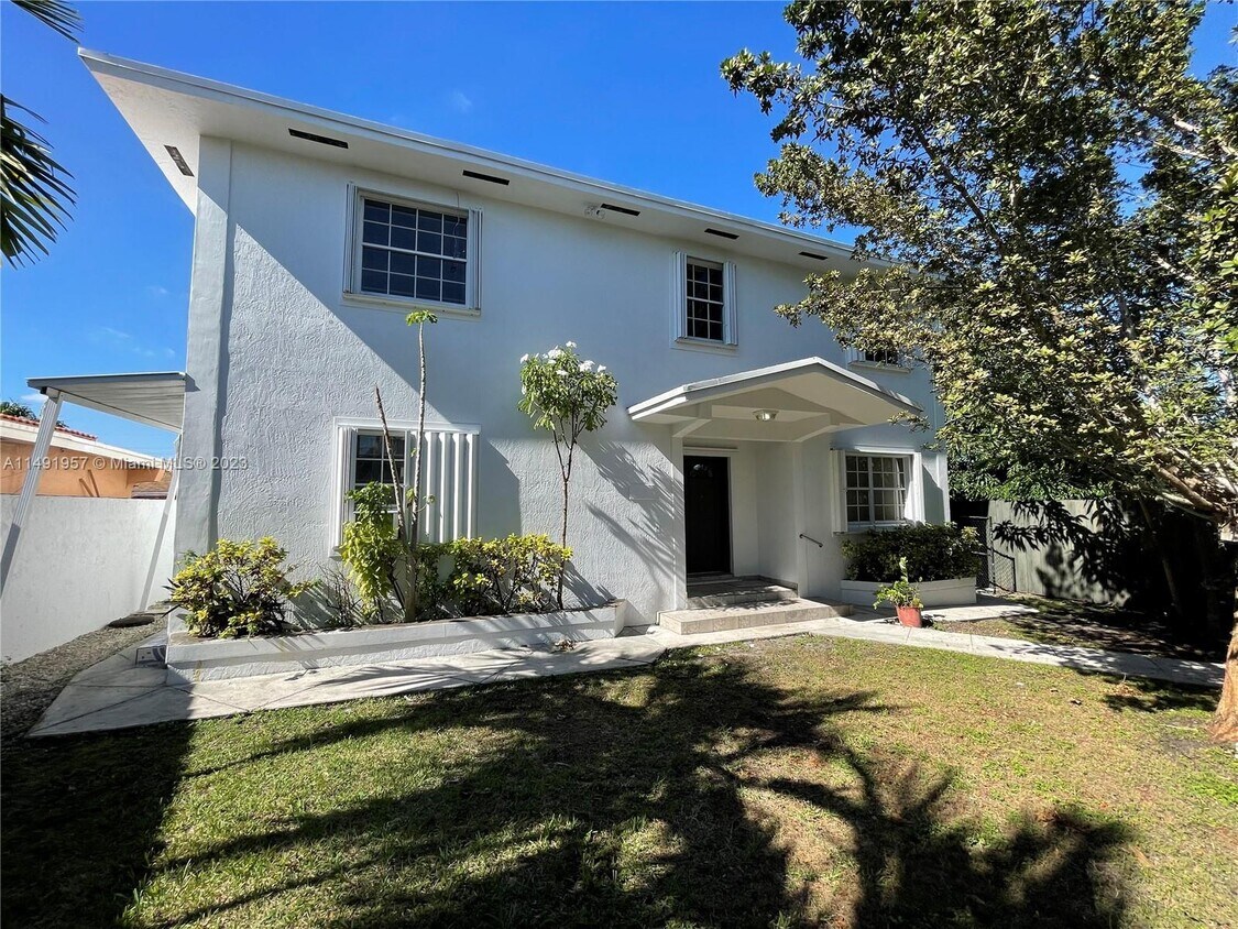 Primary Photo - 222 NW 48th Ct