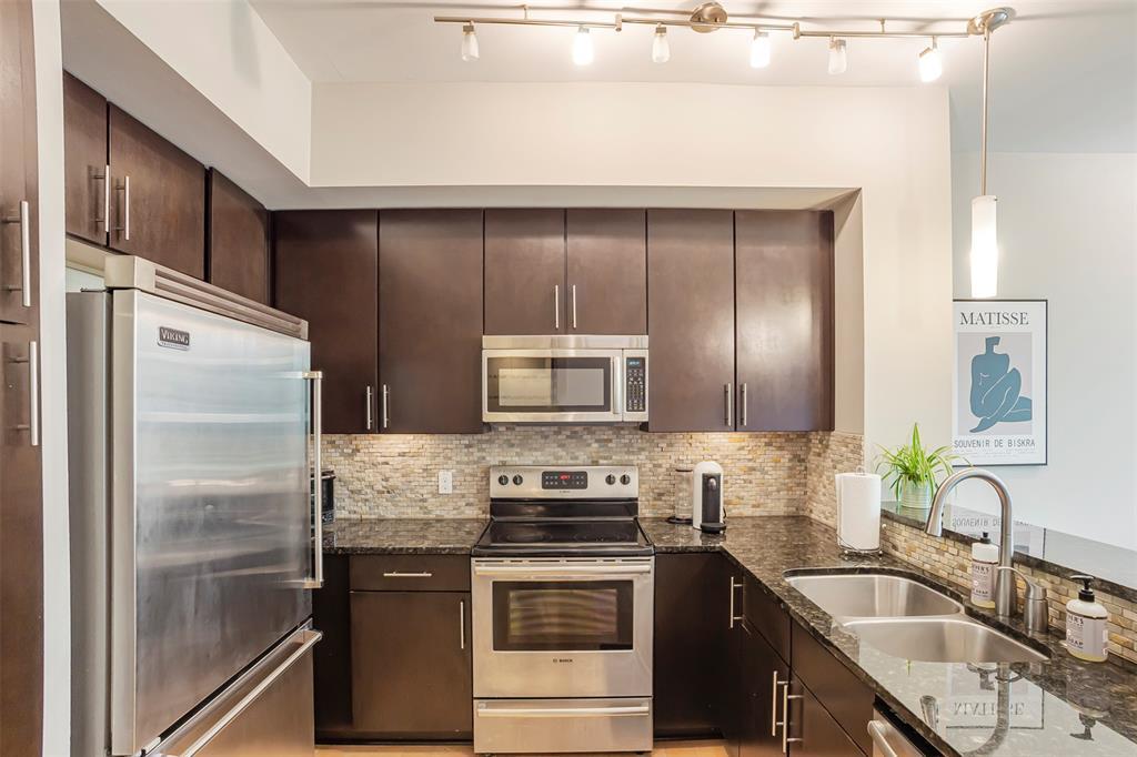 Foto principal - 1320 Robert Browning St