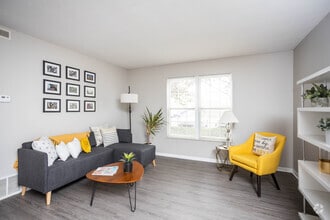 Interior Photo - The Cove at Cooper Lakes