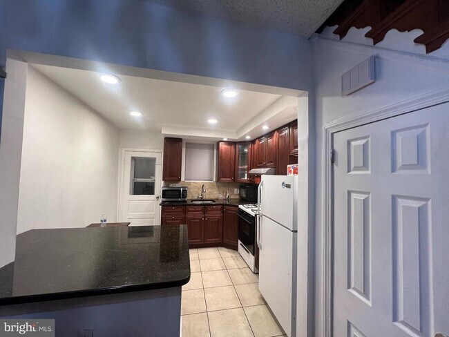 Foto del edificio - 2225 S Hicks St