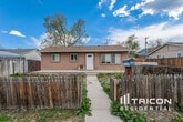 Primary Photo - 1129 Florence Ave