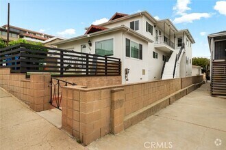 Building Photo - 740 W 27th St