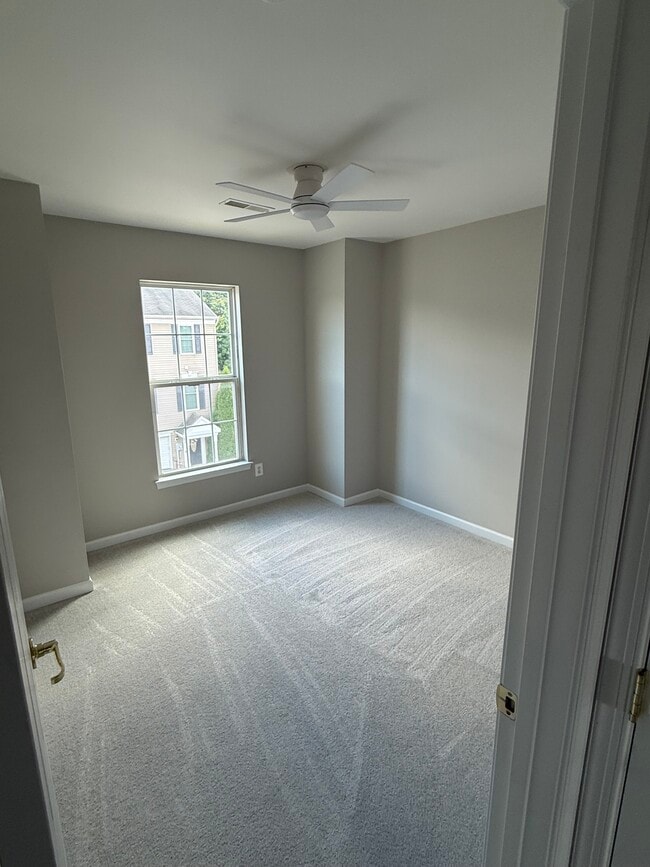 Foto del edificio - 4089 Forest Hills Ct